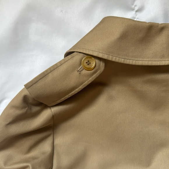 Beautiful Burberry Women’s size small 6 Trench Coat Authentic - Picture 10 of 11